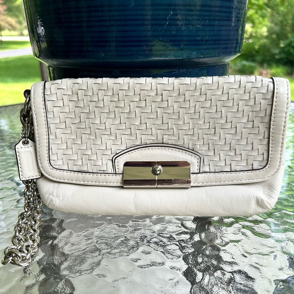 Vintage Coach- Coach Kristen White Woven leather chain wristlet Clutch. - Picture 1 of 9